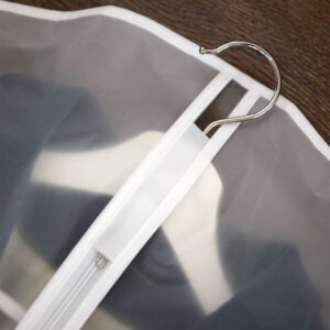 Staubschutz-Hülle für Kleidung